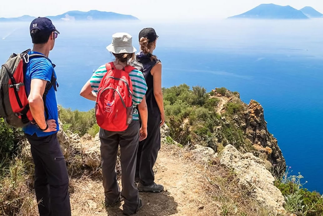 Le vostre vacanze a Panarea, la perla delle Isole Eolie